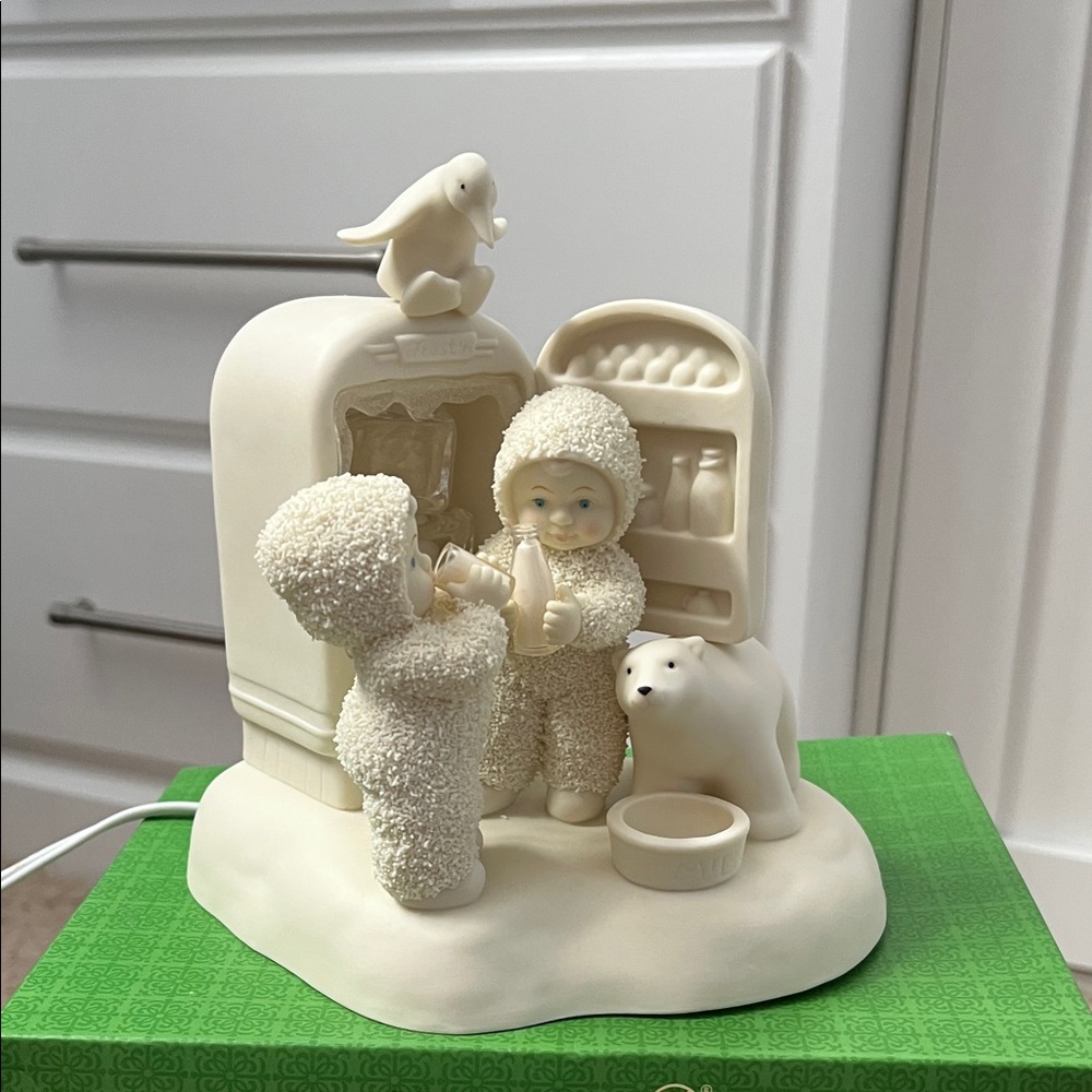 Department 56 Snowbabies “Midnight Snack”